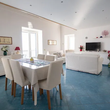 Villa Sunrise. Pool And Seaview In Amalfi Coast *